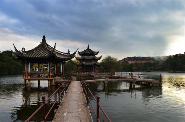 預(yù)算超支嚴(yán)重，臺(tái)州預(yù)算管理咨詢公司如何幫企業(yè)精準(zhǔn)控費(fèi)？