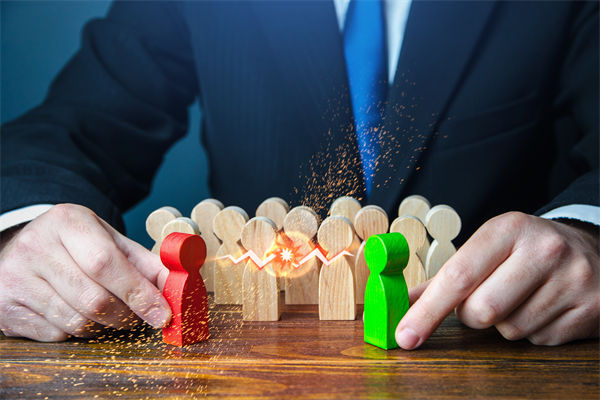 新老業(yè)務沖突不斷，企業(yè)戰(zhàn)略管理如何平衡布局？