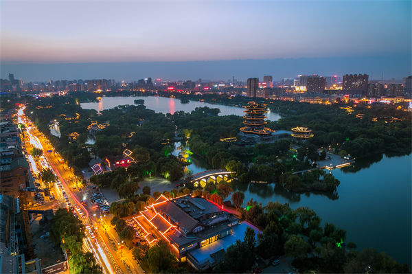 戰(zhàn)略規(guī)劃總落空？濟(jì)南戰(zhàn)略咨詢公司如何讓目標(biāo)落地有跡可循？